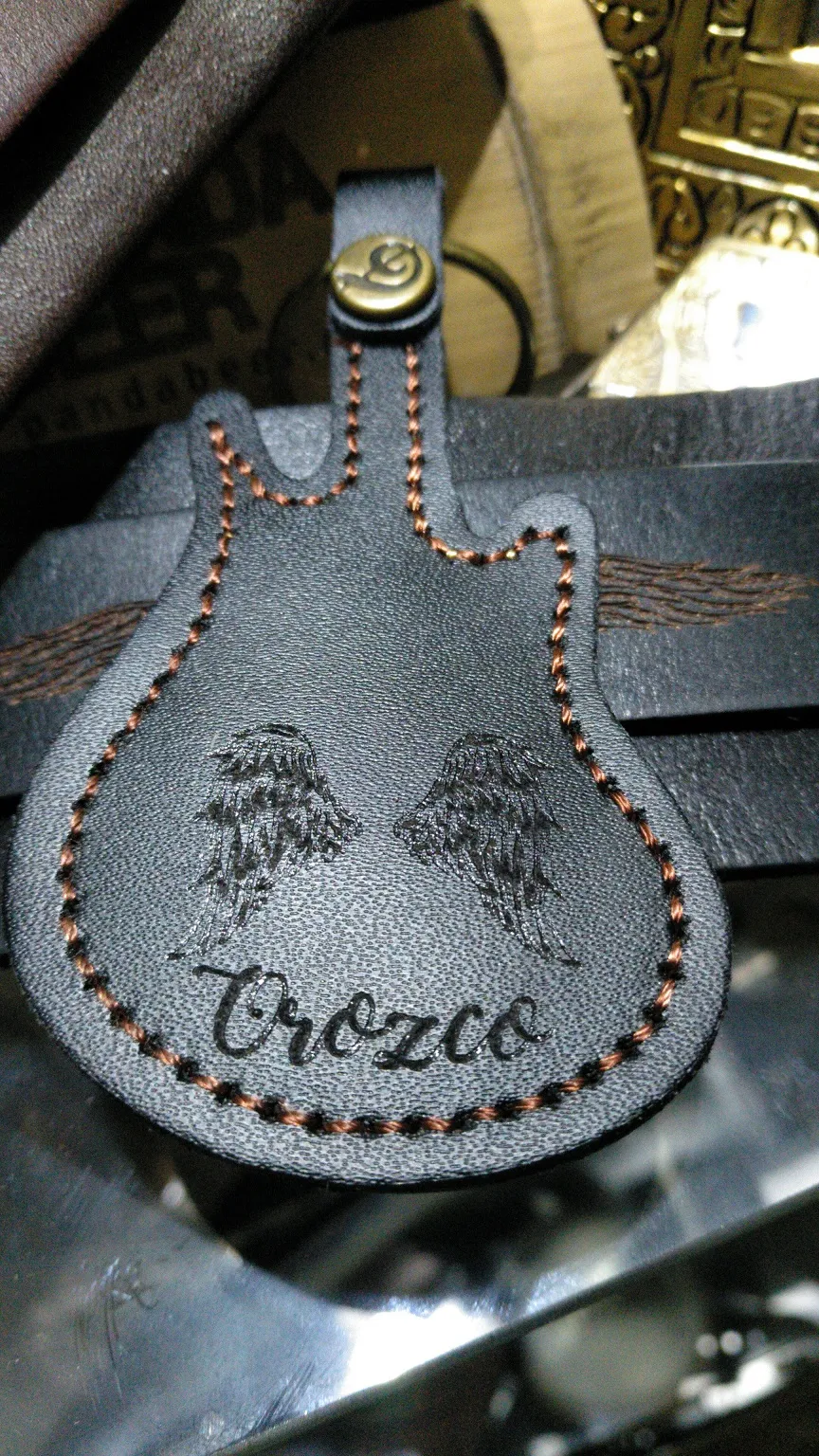 Grabado Laser Cuero Llavero Antonio Orozco Alas