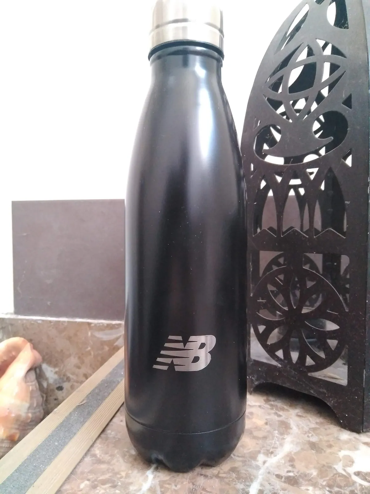 Grabado Laser Botella Termica Negra New Balance