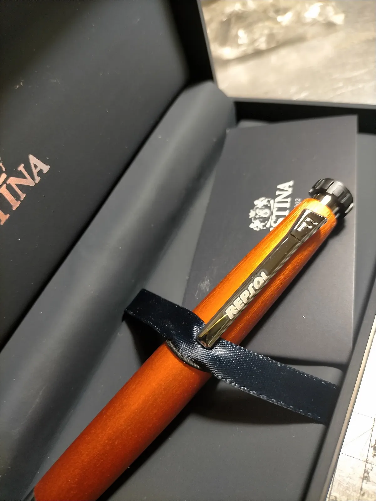 Grabado Laser Boligrafo Personalizado Repsol Detalle