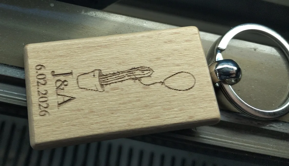 Grabado Laser Llavero Madera Cactus Globo J A