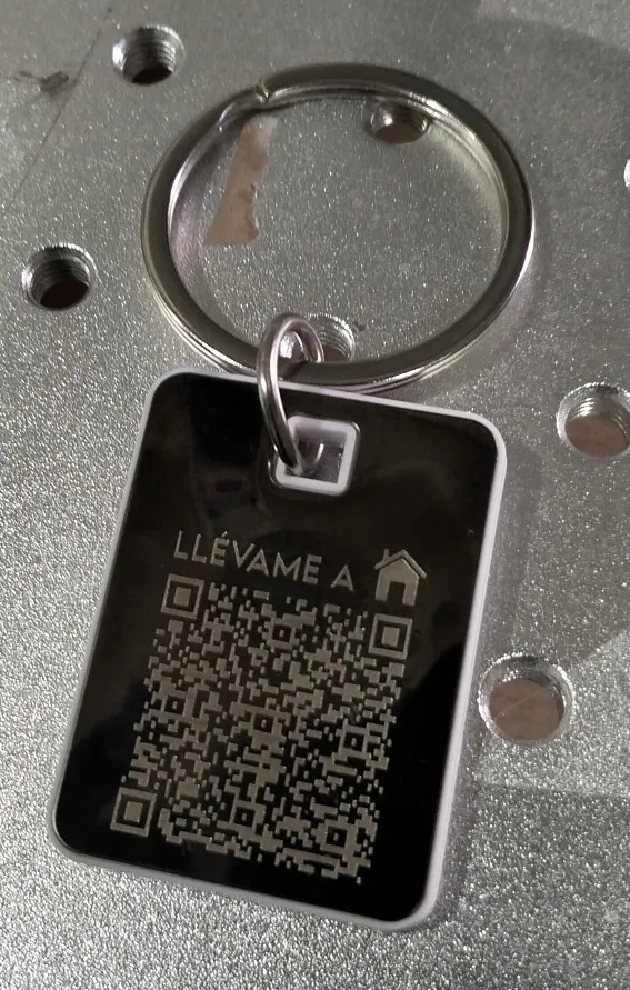 Grabado Laser Llavero Qr Llevame A Casa Metacrilato