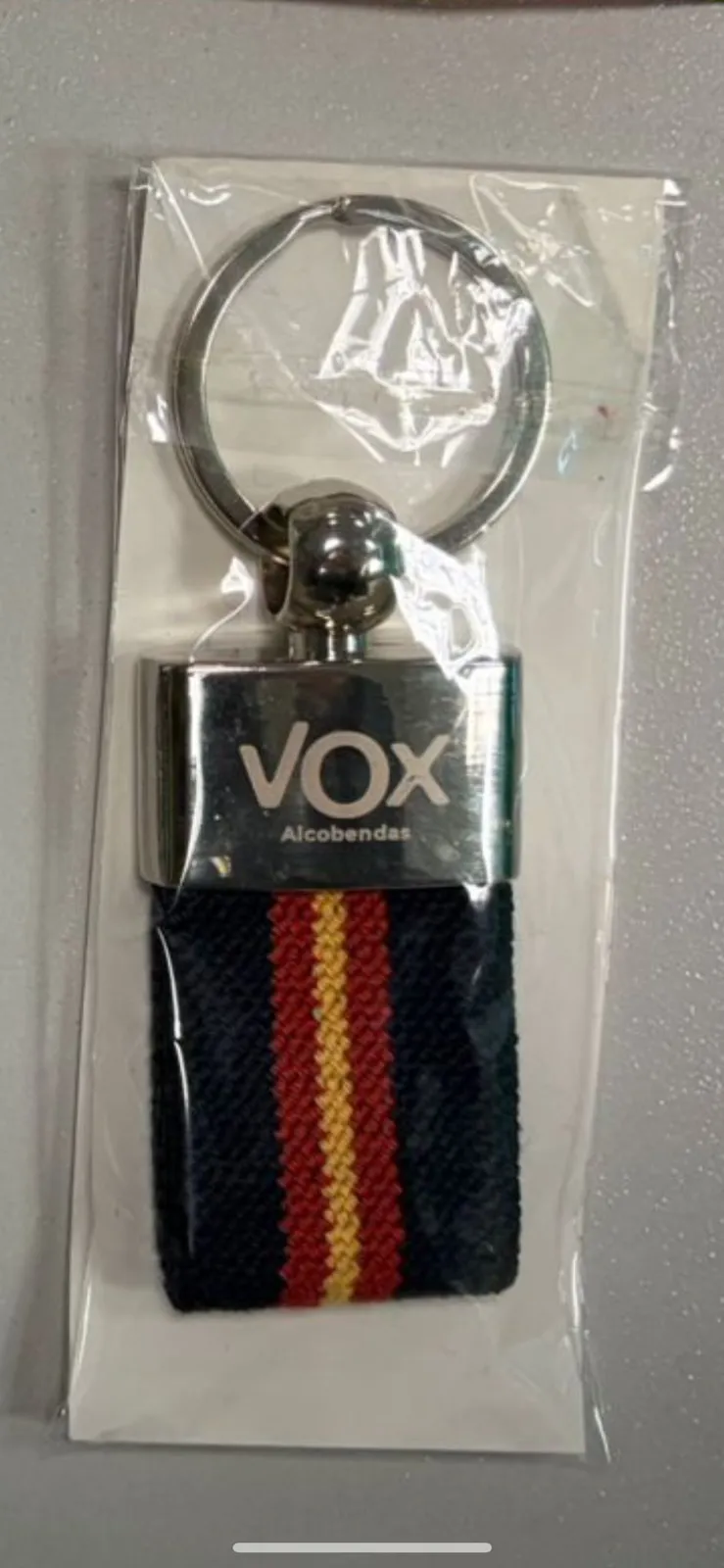 Grabado Laser Llavero Vox Alcobendas España