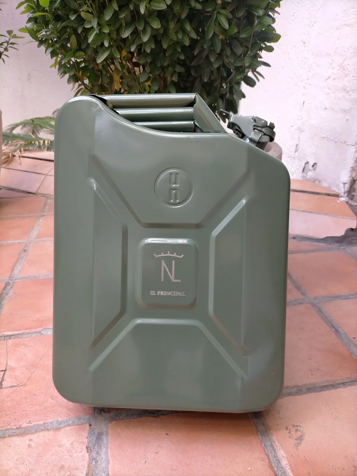 Grabado Laser Metal Bidon Gasolina Militar El Principal