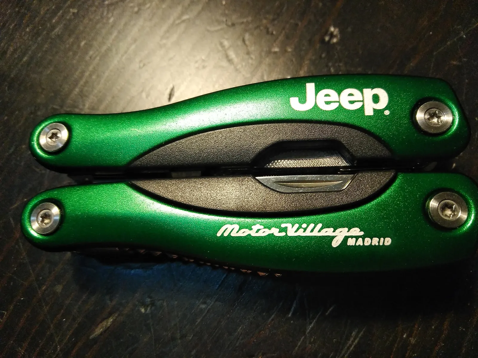 Alicates Jeep Motor Village4